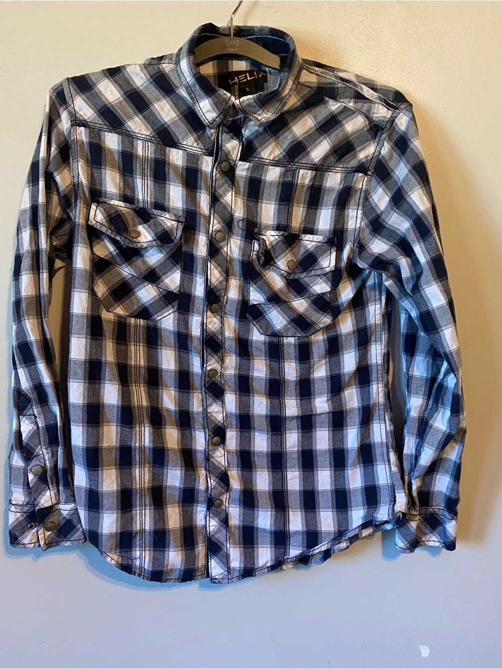 Helix Navy & White Plaid Long-Sleeve Button-Down Shirt